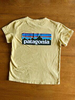 Patagonia yellow logo "Responsibili-Tee" S